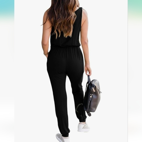 ⭐️40% Off⭐️ Black Sleeveless Jumpsuit with Drawstring Waist - Picture 3 of 11